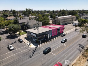 228 E Harding Way, Stockton, CA à louer Photo intérieure- Image 1 de 1