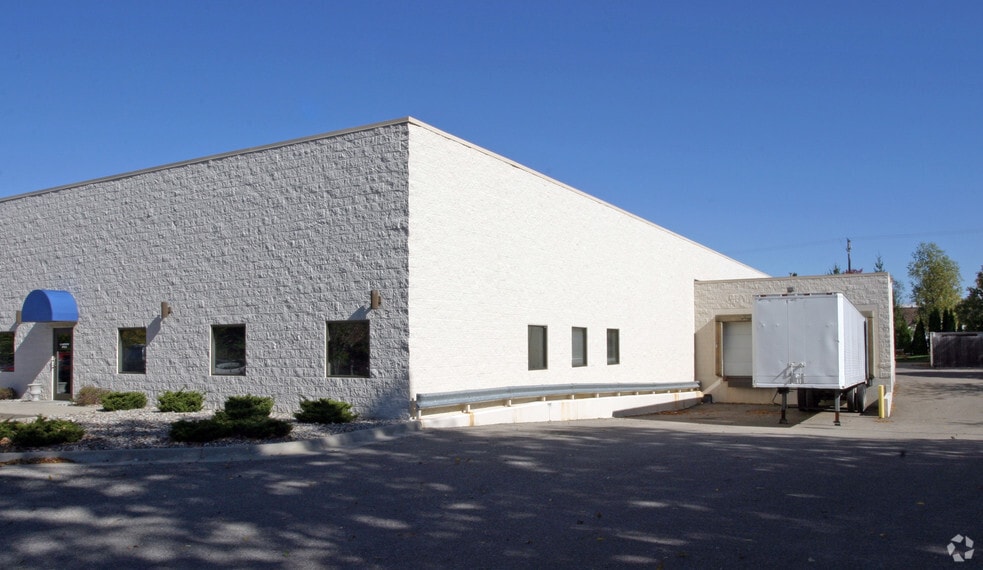 6025 W Saginaw Hwy, Lansing, MI for lease - Building Photo - Image 3 of 11