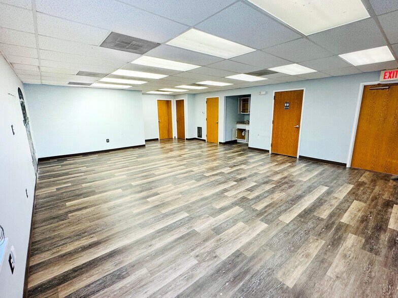 1342-1360 Old Bridge Rd, Woodbridge, VA à louer - Photo intérieure - Image 3 de 13