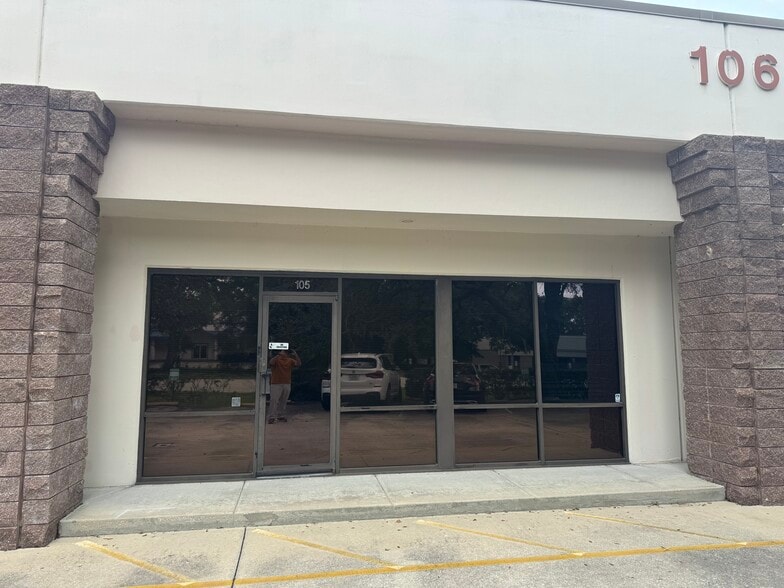106 Commerce St, Lake Mary, FL for lease - Building Photo - Image 3 of 18