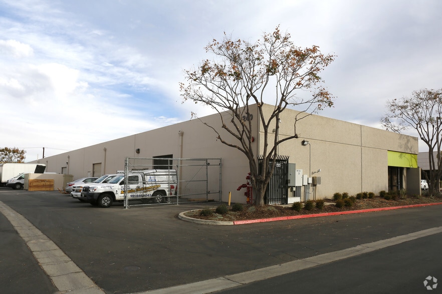 1240 Palmyrita Ave, Riverside, CA for sale - Building Photo - Image 3 of 4