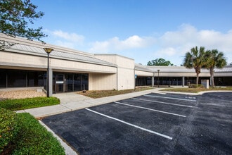 6680 Southpoint Pky, Jacksonville, FL à louer Photo intérieure- Image 2 de 4