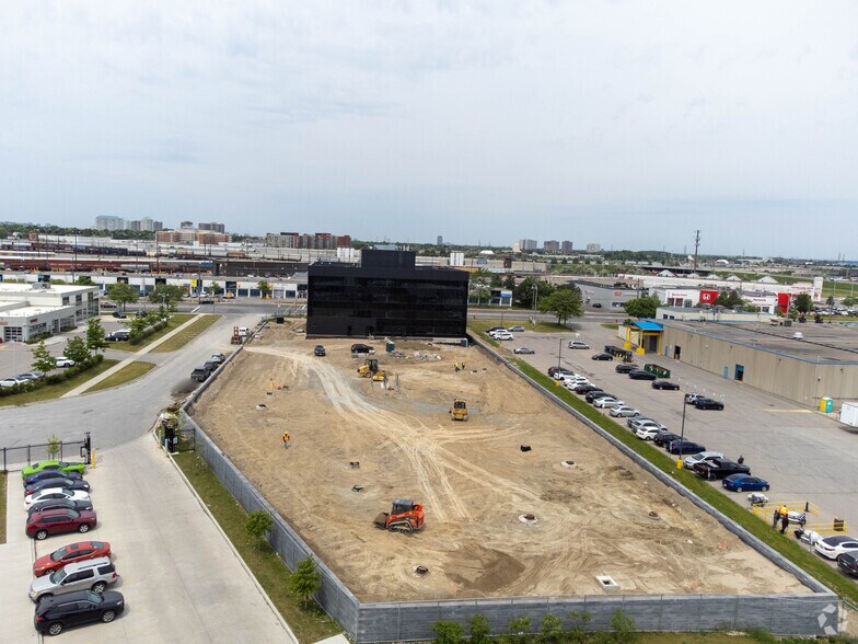 2225 Markham Rd, Toronto, ON à louer - Photo du bâtiment - Image 2 de 4