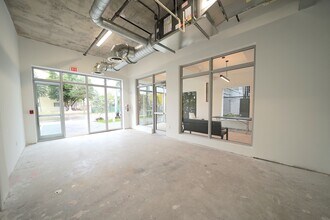 650 SW 1st St, Miami, FL à louer Photo intérieure- Image 1 de 10