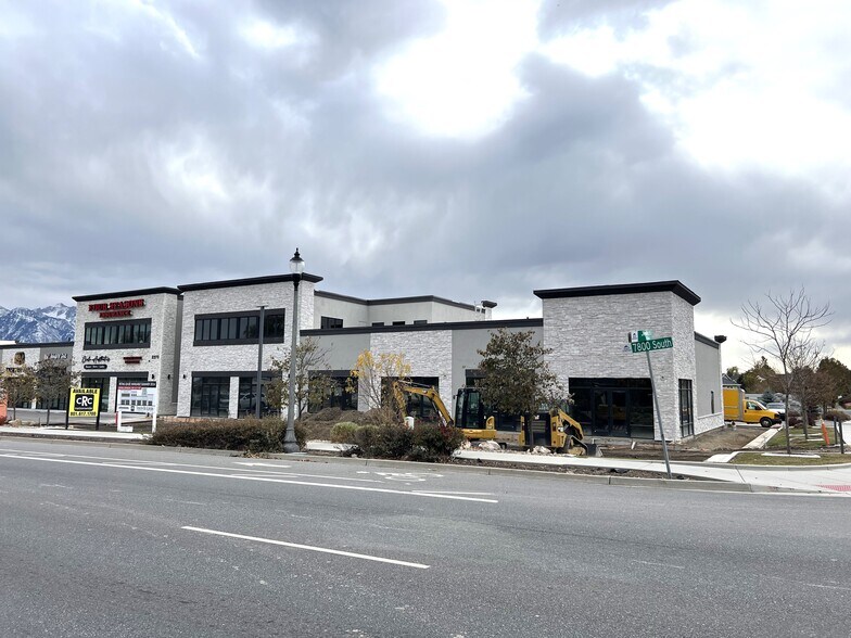 2317 W 7800 south, West Jordan, UT à louer - Photo du bâtiment - Image 3 de 4