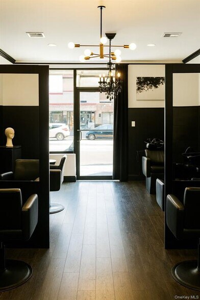 21175 Jamaica Ave, Queens Village, NY à louer - Photo du bâtiment - Image 3 de 12