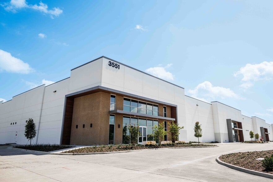 5551 Windhaven Pky, Lewisville, TX for lease - Building Photo - Image 1 of 10