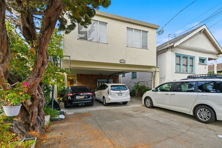 930 Kains Ave, Albany, CA for sale - Building Photo - Image 2 of 9