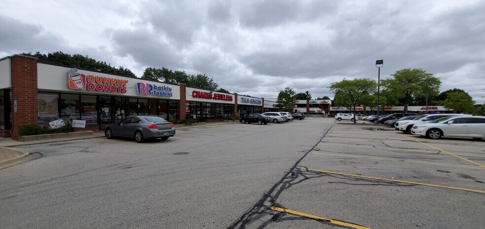 801-897 E Schaumburg Rd, Schaumburg, IL à louer - Photo du bâtiment - Image 3 de 4