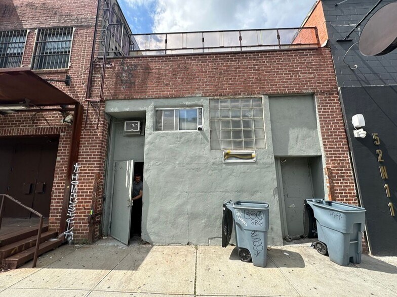 54-60 N 11th St, Brooklyn, NY for lease - Building Photo - Image 2 of 9
