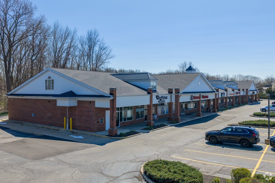 34101 Center Ridge Rd, North Ridgeville, OH à louer - Photo du bâtiment - Image 2 de 4