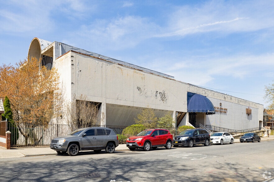 1440 E 99th St, Brooklyn, NY for sale - Primary Photo - Image 1 of 24