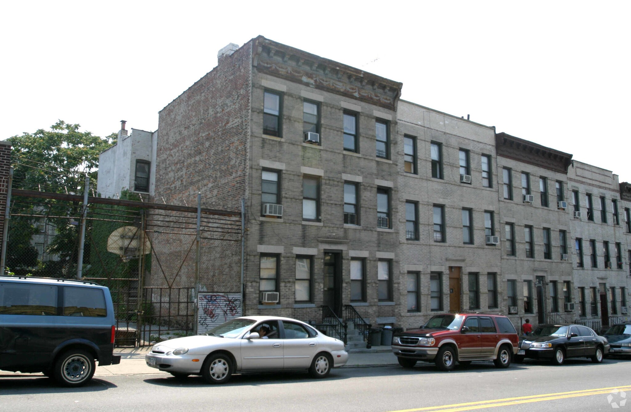 532 39th St, Brooklyn, NY à vendre Photo du bâtiment- Image 1 de 4