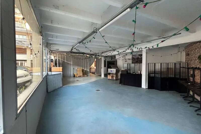Industrial in Boulogne-Billancourt for lease - Interior Photo - Image 2 of 6