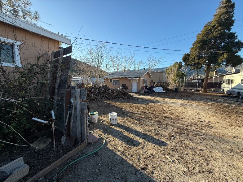 3925 Lake Isabella Blvd, Bodfish, CA à vendre - Photo du bâtiment - Image 2 de 38