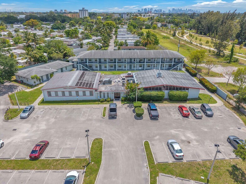 1180 NW 99th St, Miami, FL à vendre - Photo du bâtiment - Image 2 de 8