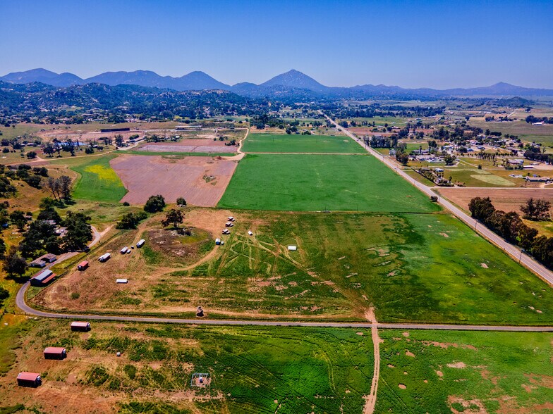 2342 Dye Rd, Ramona, CA à vendre - Photo du bâtiment - Image 3 de 29