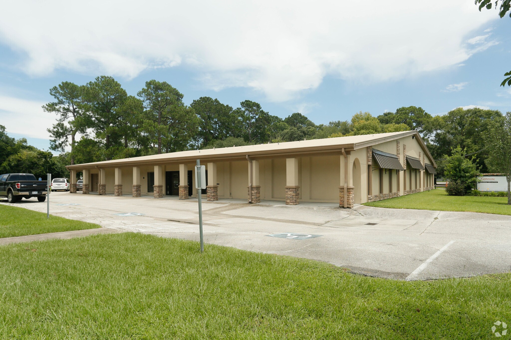 807 S Friendswood Dr, Friendswood, TX for sale Primary Photo- Image 1 of 1