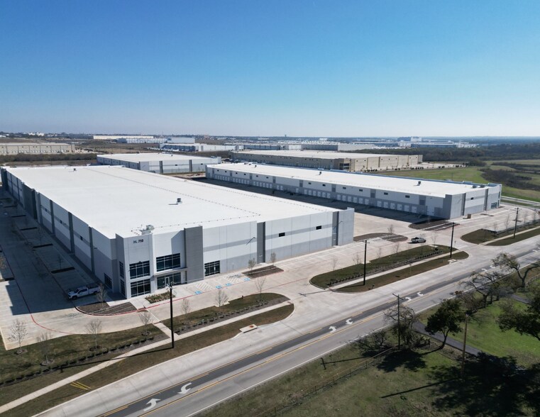 NEC Jim Christal Rd & Masch Branch Rd, Denton, TX à louer - Photo du bâtiment - Image 2 de 5