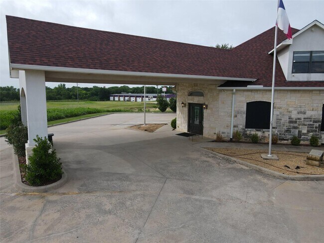 More details for 1700 Gallagher Dr, Sherman, TX - Office for Sale