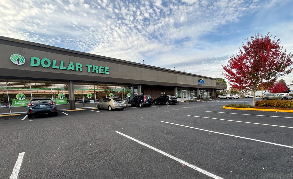 6828-6868 SE Foster Rd, Portland, OR à vendre - Photo du bâtiment - Image 2 de 8