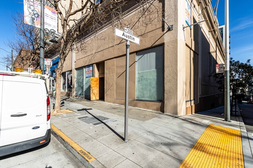 1430-1480 Van Ness Ave, San Francisco, CA à louer - Photo du bâtiment - Image 2 de 13