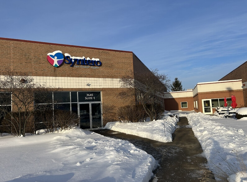 3639-3645 Ridge Mill Dr, Hilliard, OH for lease - Primary Photo - Image 1 of 9