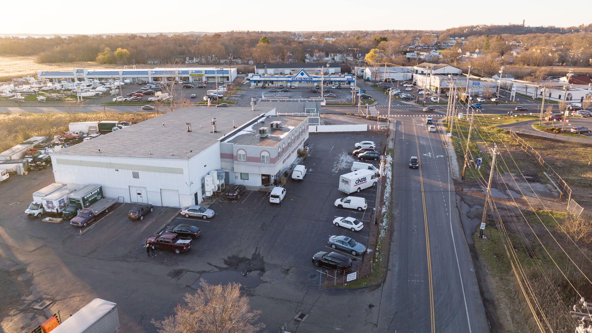 480 Short Beach Rd, East Haven, CT à vendre Photo du b timent- Image 1 de 15