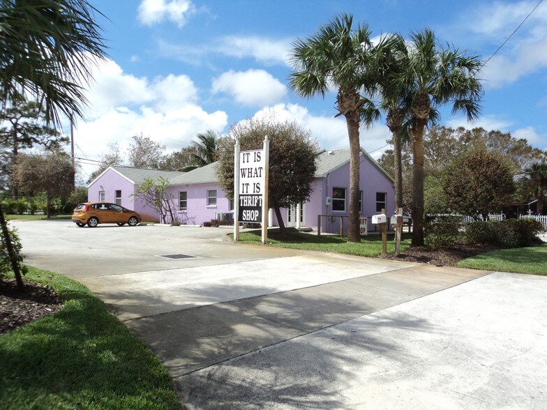 1581 Old Dixie Hwy, Vero Beach, FL à vendre - Photo du bâtiment - Image 2 de 19