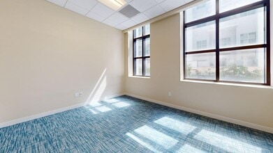 303 Banyan Blvd, West Palm Beach, FL for lease Building Photo- Image 1 of 3