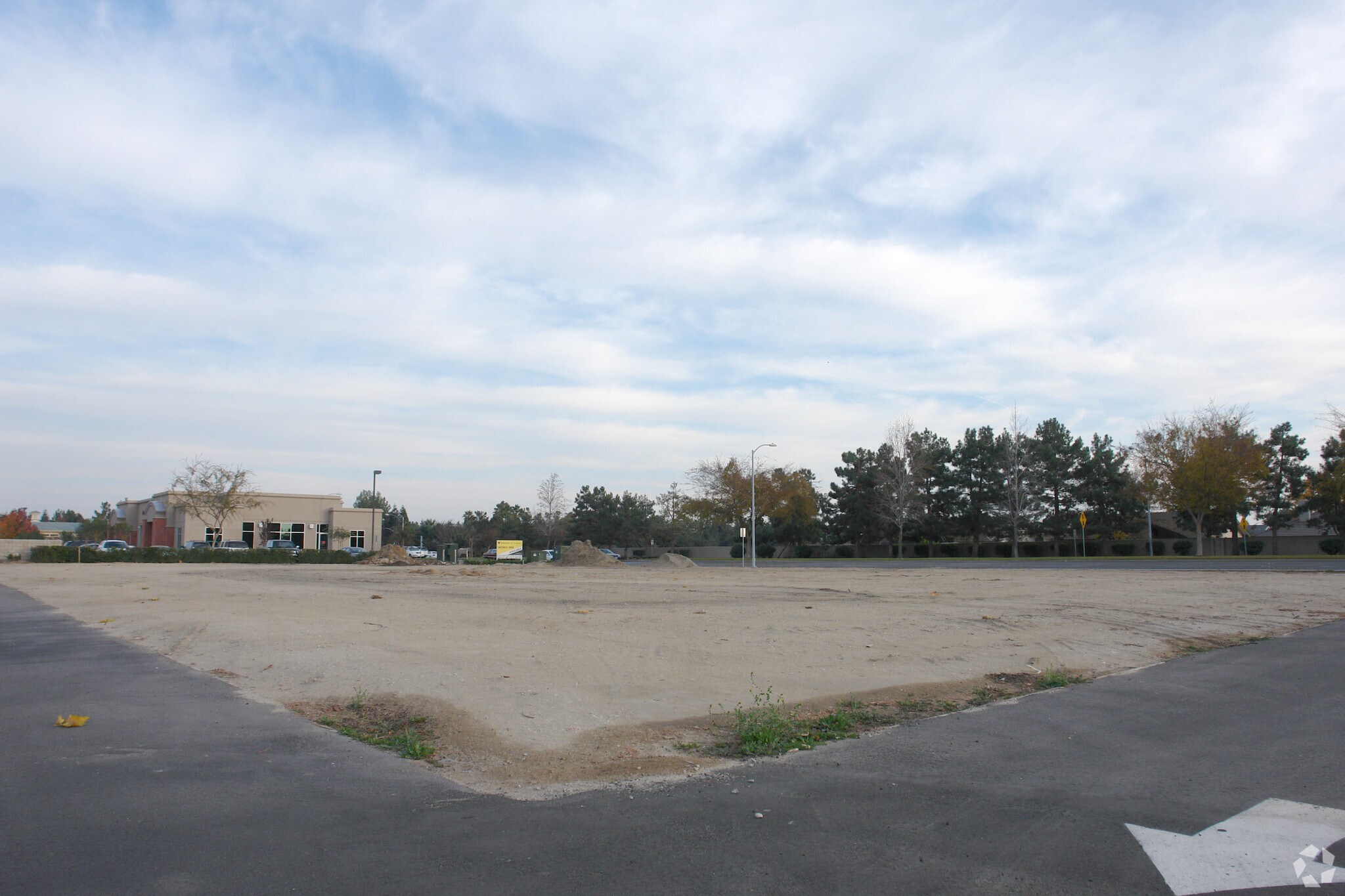 5001 Ming Ave, Bakersfield, CA à vendre Photo principale- Image 1 de 8