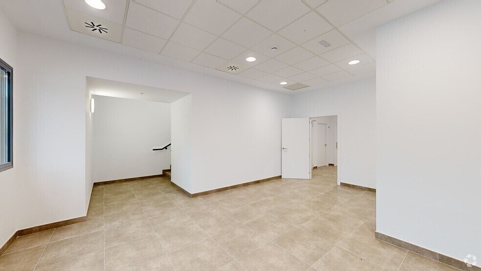 Calle de la Resina, 16-20, Madrid, Madrid à louer - Numérisation 3D de Matterport - Image 2 de 23
