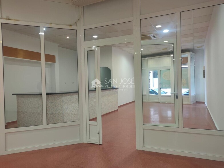 Commerce de détail dans Aspe, Alicante à vendre - Photo du bâtiment - Image 3 de 15