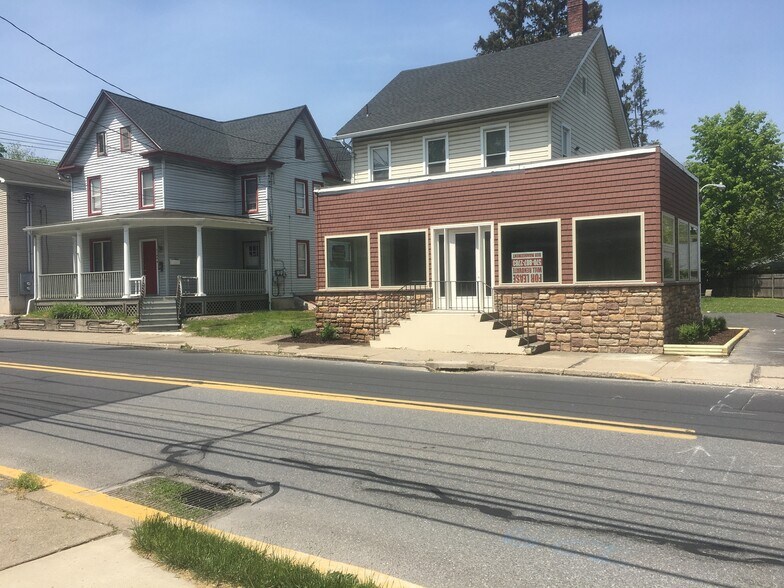 1184 W Main St, Stroudsburg, PA à louer - Photo principale - Image 1 de 8