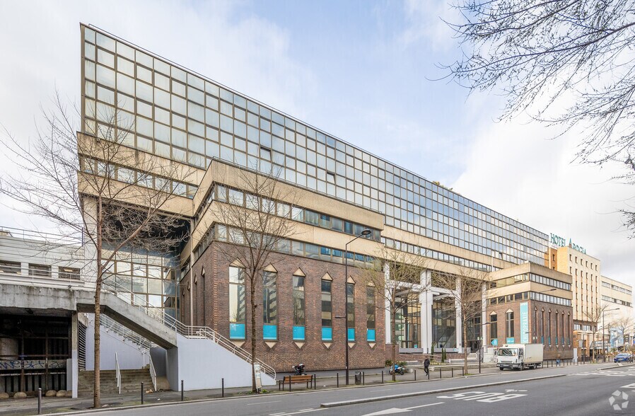 24-26 Boulevard Paul Vaillant-Couturier, Ivry-sur-Seine for lease - Primary Photo - Image 1 of 4