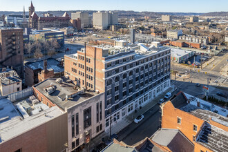 221-235 W 12th St, Cincinnati, OH - aerial  map view