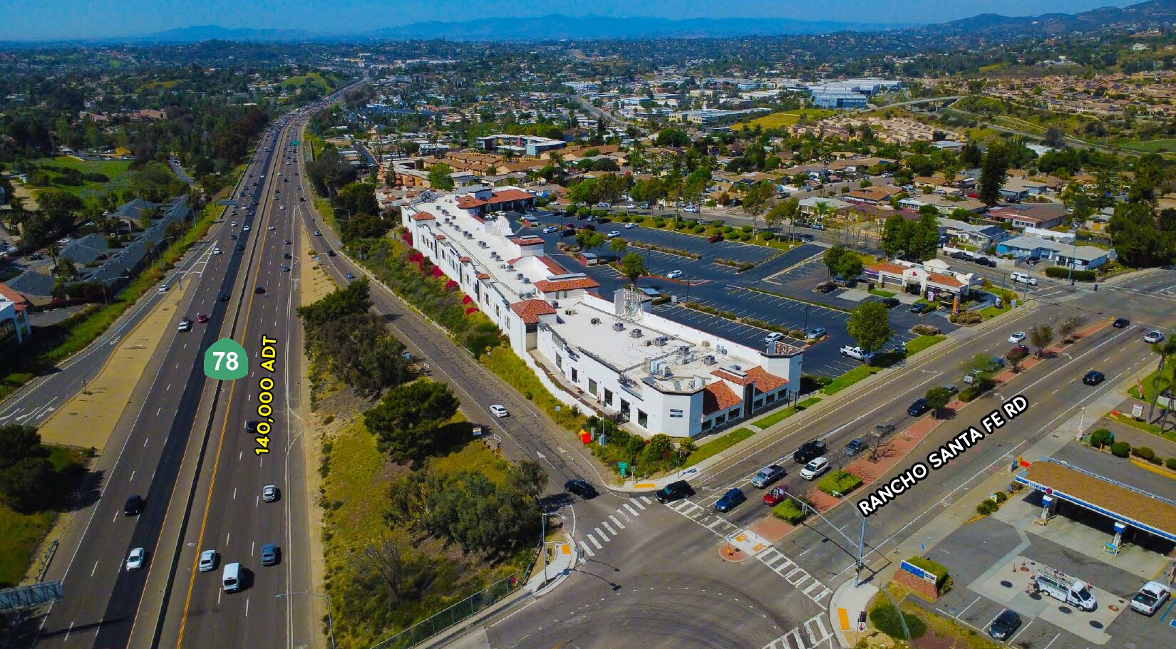 100-120 N Rancho Santa Fe Rd, San Marcos, CA à louer Photo principale- Image 1 de 5