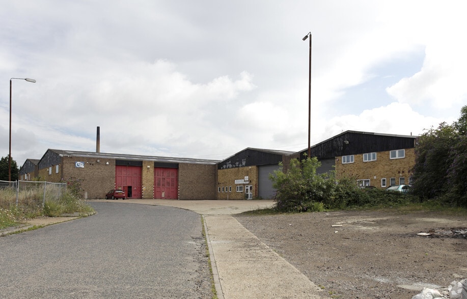 Lower Rd, Northfleet for lease - Building Photo - Image 2 of 5