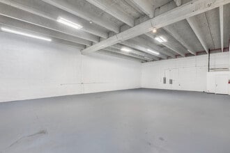 3501-3531 NW 19th St, Fort Lauderdale, FL à louer Photo intérieure- Image 1 de 4