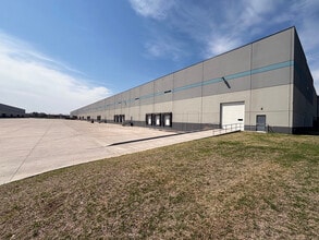 9500 W Reno Ave, Oklahoma City, OK for lease Interior Photo- Image 2 of 4