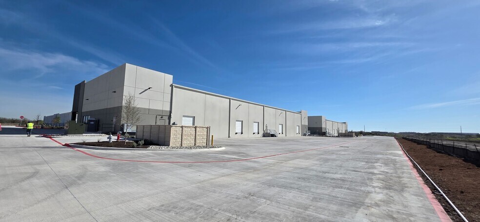430 Plum Creek Mdws, Kyle, TX à vendre - Photo du bâtiment - Image 2 de 16
