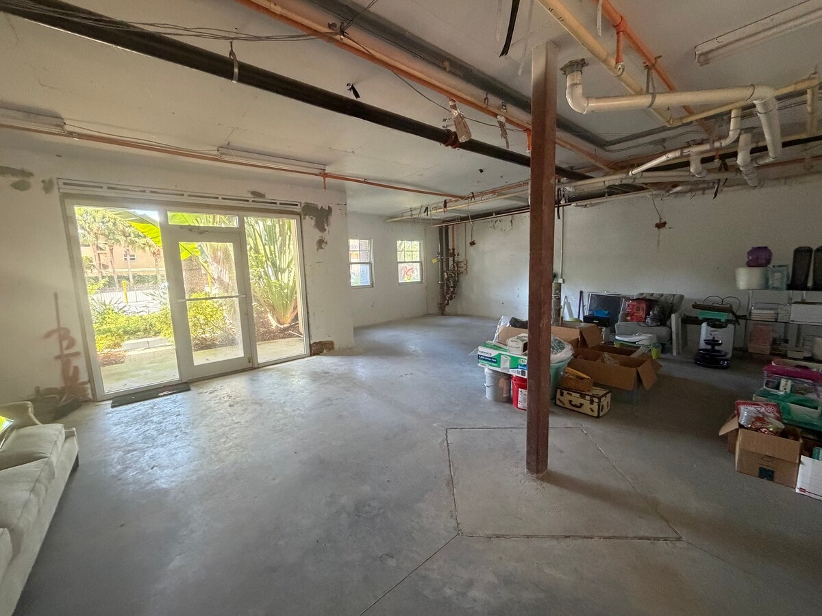 1268 11th St, Sarasota, FL 34236 - Unité 2104 - - Photo intérieure - Image 2 of 3