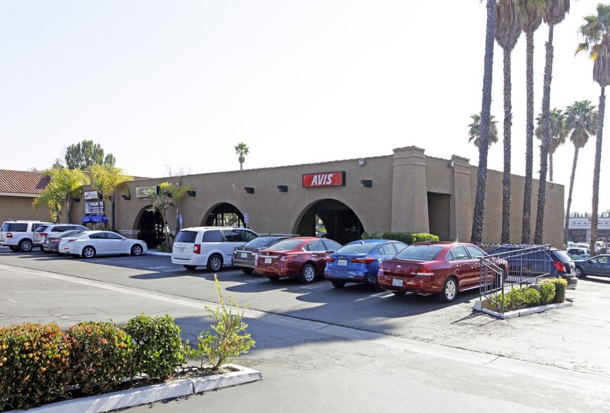 22722 Centre Dr, Lake Forest, CA for lease - Building Photo - Image 2 of 4