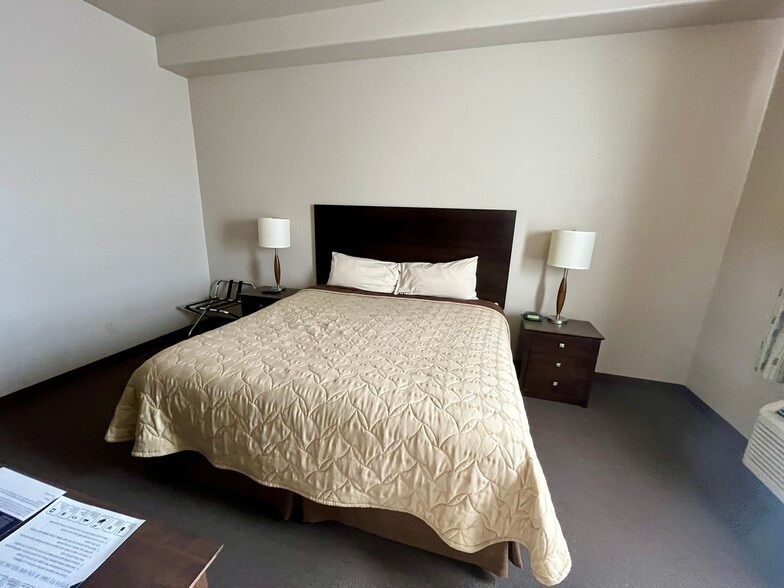 913 4th St SW, Stanley, ND à louer - Photo intérieure - Image 3 de 23