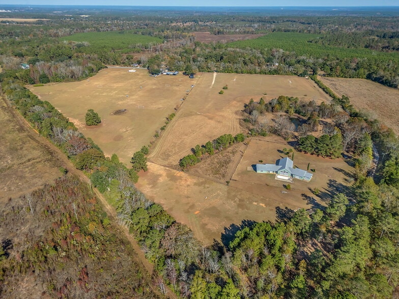 43.34 Acres 8701 Salem Rd, Quincy portfolio of 2 properties for sale on LoopNet.ca - Building Photo - Image 3 of 92