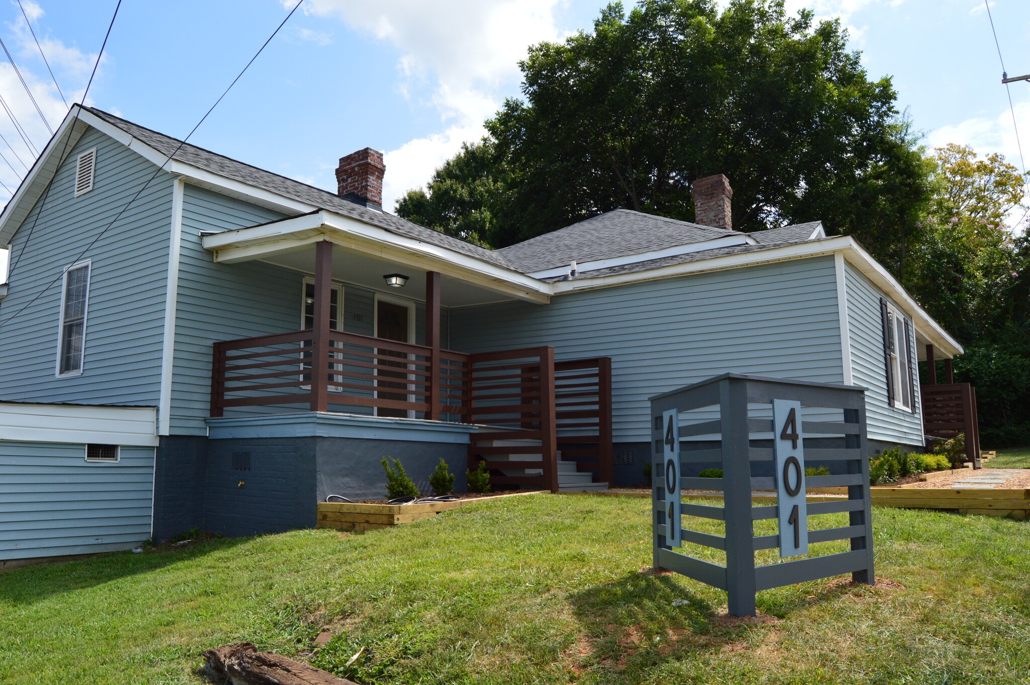 401 Charles Ave, Charlotte, NC for sale Primary Photo- Image 1 of 8