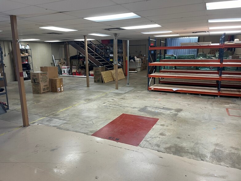 8175 E 46th St, Tulsa, OK à louer - Photo du bâtiment - Image 3 de 8