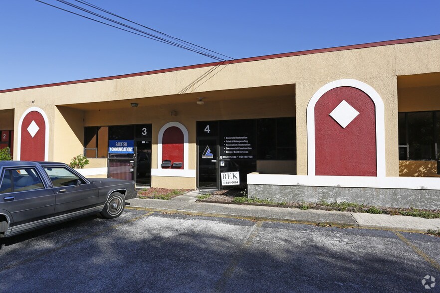 3135 39th Ave N, Saint Petersburg, FL à louer - Photo du bâtiment - Image 2 de 11