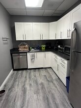 5901 S Macadam Ave, Portland, OR for lease Interior Photo- Image 2 of 10