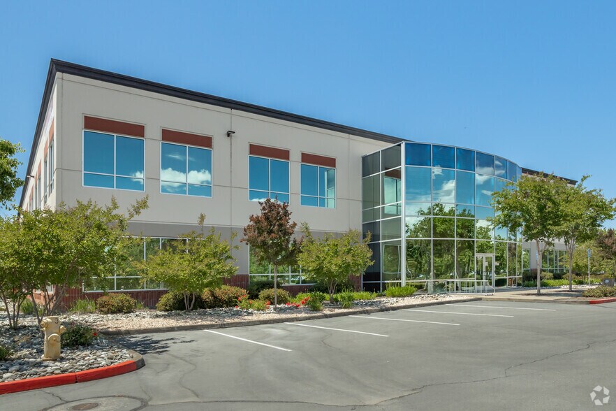 11290 Pyrites Way, Gold River, CA à vendre - Photo du bâtiment - Image 1 de 13